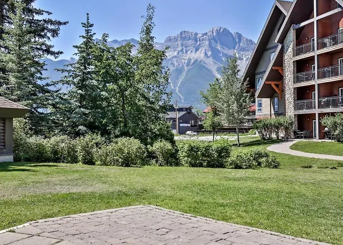 Mountain View Retreat W/Pool & Hot Tub|Patio|Bbq