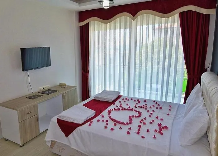 Airport Guelluek Otel