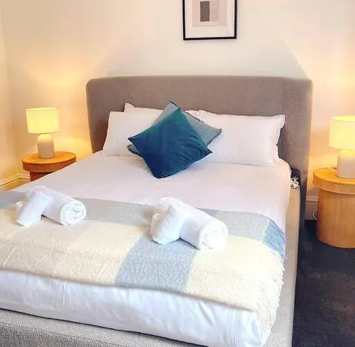 Luxury Hobart City Fringe Home