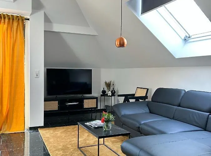 Modern Penthouse Apt2 Near Frankfurt
