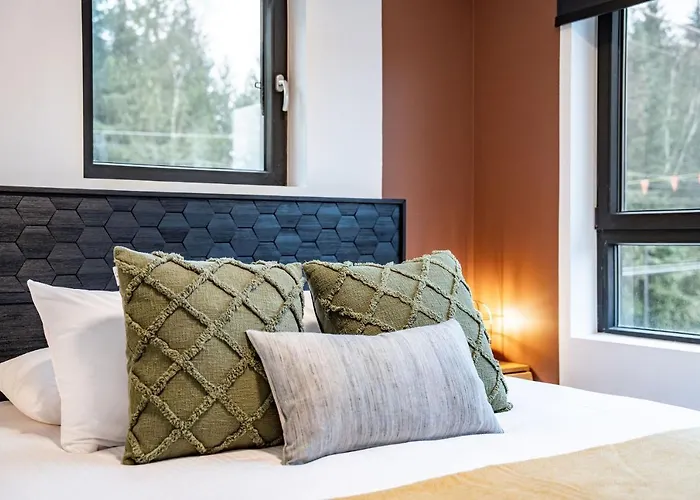 Hemlock Hangout By Revelstoke Vacations