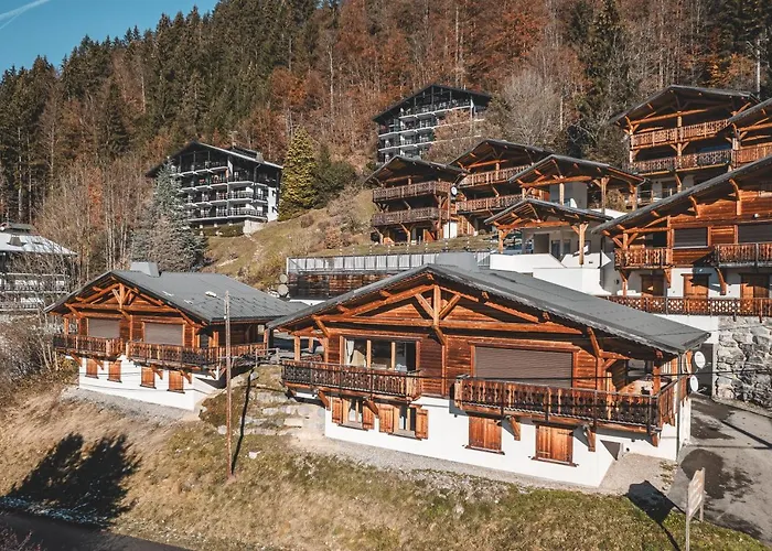 2 Bed Chalet, Sleeps 5 With Shared Pool - Morzine