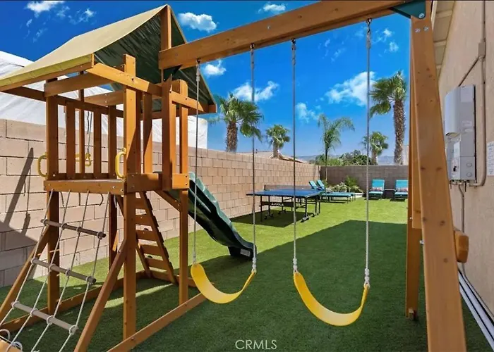 Desert Bliss Paradise - Arcade, Casino, Play Area ,Pool , Hot Tub