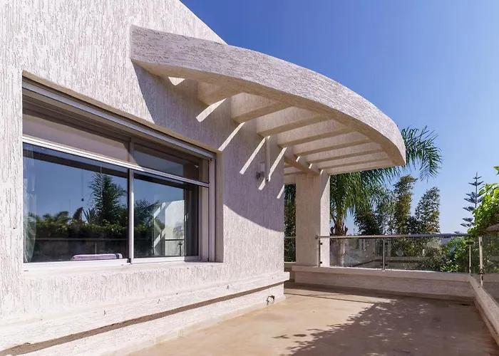 Luxury Villa Bouskoura Pearl
