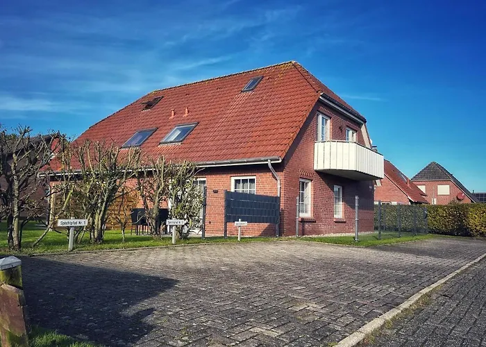 Nessmersiel, Renovierte Erdgeschosswohnung Mit Garten, In Deichnaehe, Wallbox,