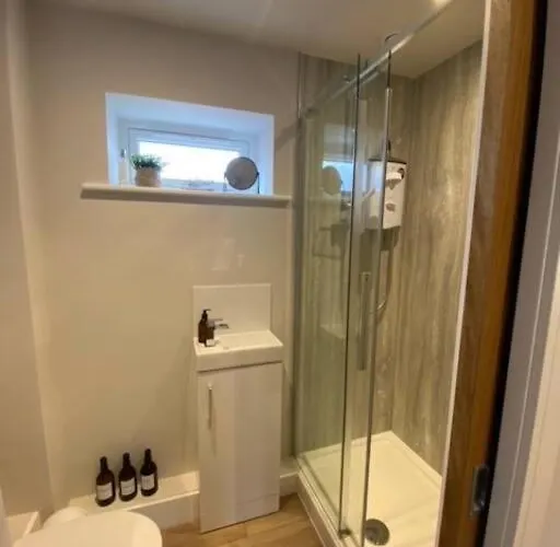 New Modern Studio Apartment Near To City Centre