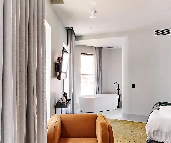 Central Club Hotel - North Melbourne