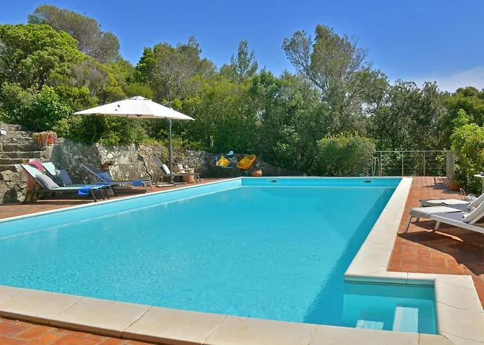 Villa Sorriso Mit Pool Direkt Am Meer