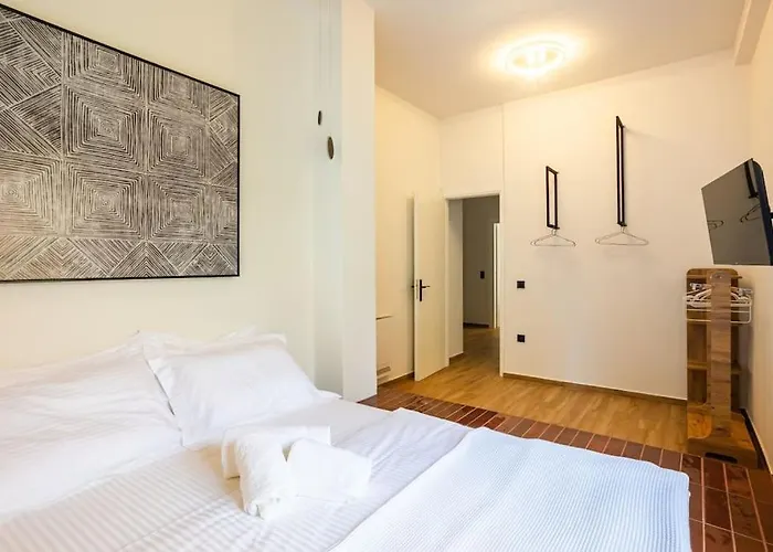 Central Gem - Kalamata Exclusive Loft16