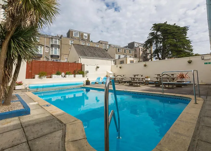 Eliot Hotel