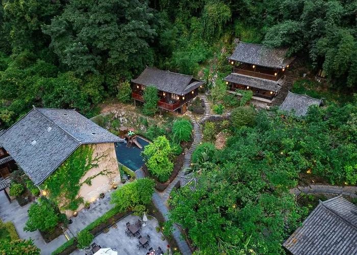 Yangshuo Ancient Garden Boutique Hotel-English Speaking Team&Swimming Pool&Activities Organized&Free Pick Up From Airport Or Ts Over 4 Nights