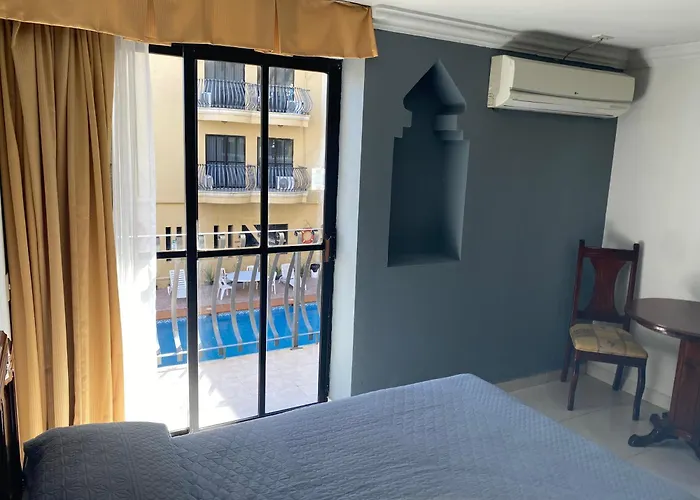 Grand Royal Tampico