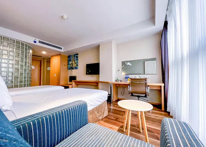Holiday Inn Express Zhangjiakou Park View, An Ihg Hotel