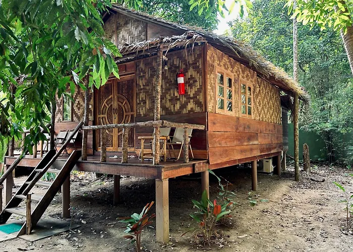 Khao Sok Paradise Resort