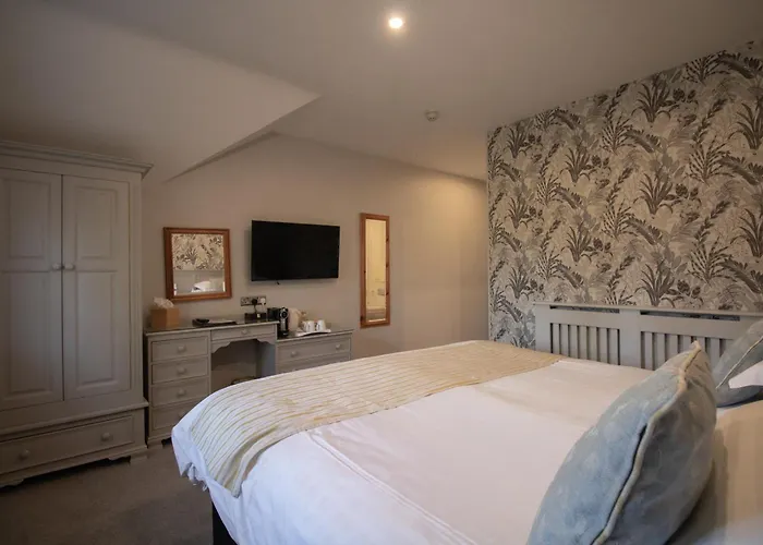 Briery Wood Hotel