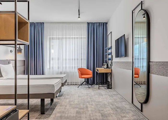 Iq Hotel