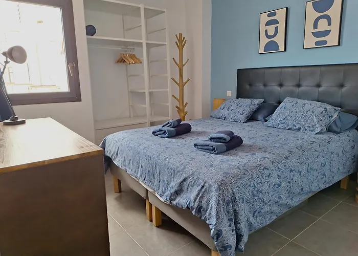 Stylish 2-Bedroom Apartment Yumbo