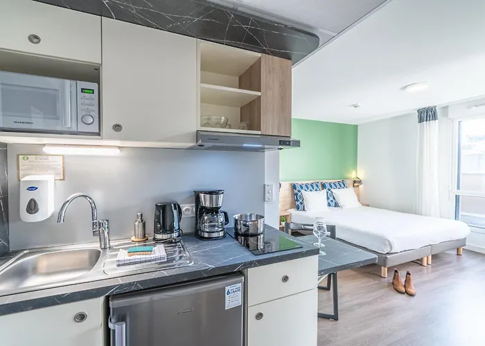 Break & Home Clermont-Ferrand - Les Carmes Dechaux Appart'Hotel