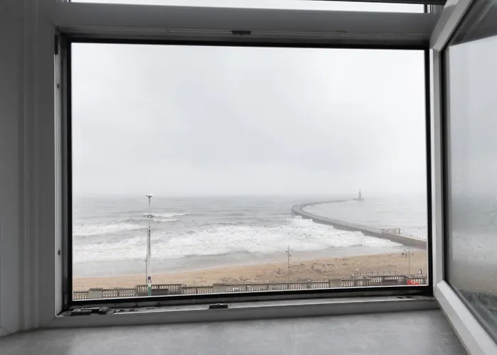 5 Roker Terrace - Seaview Apartments