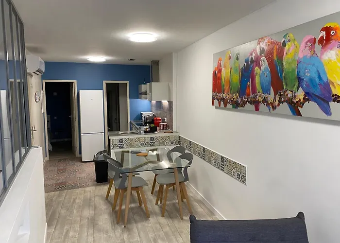 Accostage Vieux-Port - Appartements & Parking