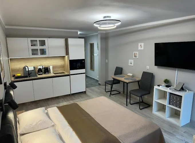 Przystanek Katowice Aleja Korfantego 8
