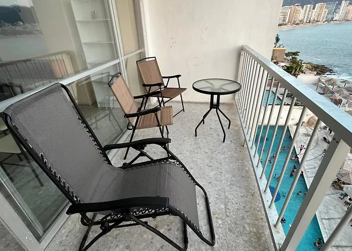 Torres Gemelas Suite Vip Frontal 607
