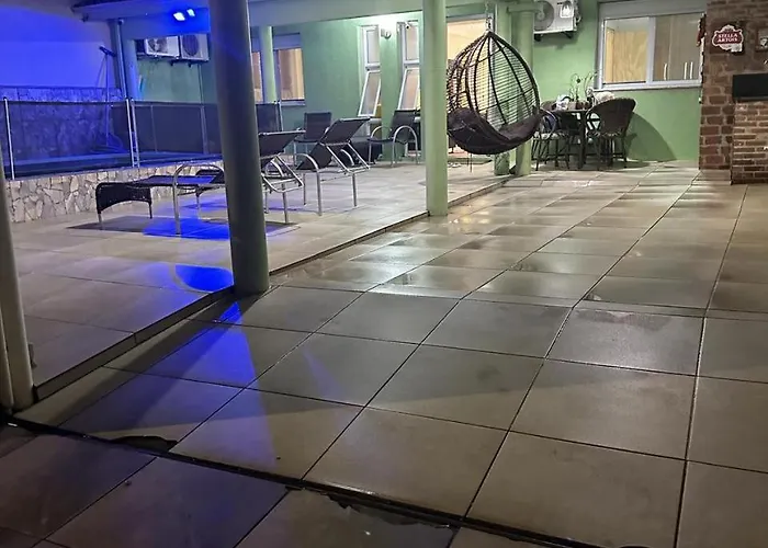 Aluguel Casa Com Piscina No Centro Em Torres/Rs