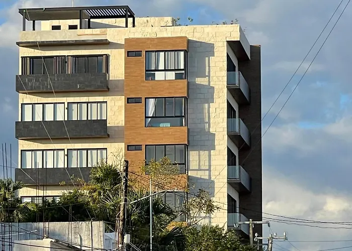 Brand New Condo With Rooftop Pool