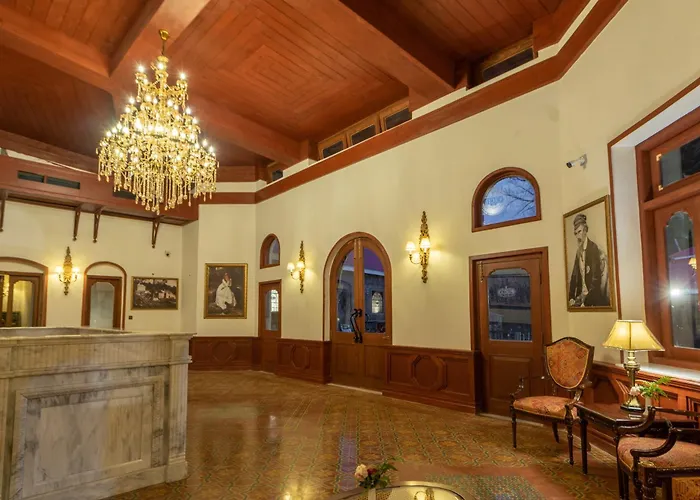 Cecil By Pearl Continental