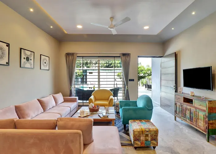 Elivaas Signature Radhyam Luxe 2Bhk Villa With Pvt Pool