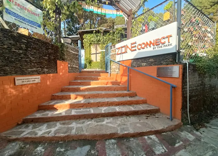 Zone Connect By The Park, Lansdowne
