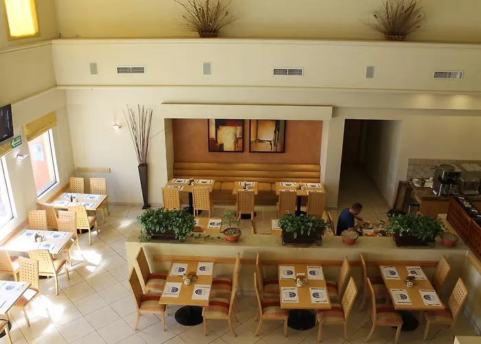Hotel Plaza Las Quintas
