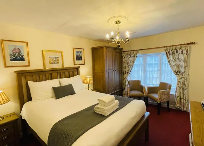 Crown Hotel Cotswold