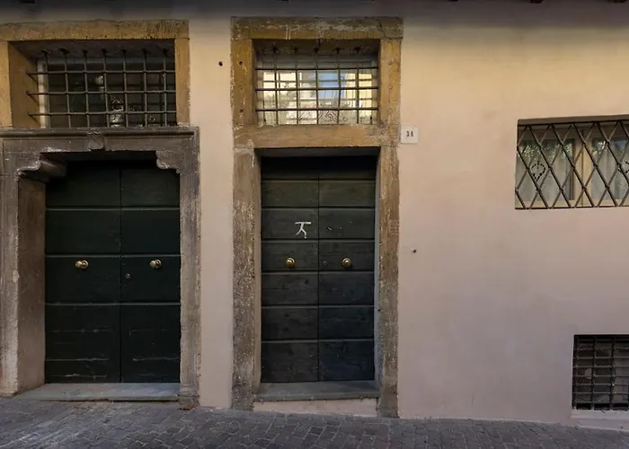 Casa Di Mezzo Nel Cuore Di Salo