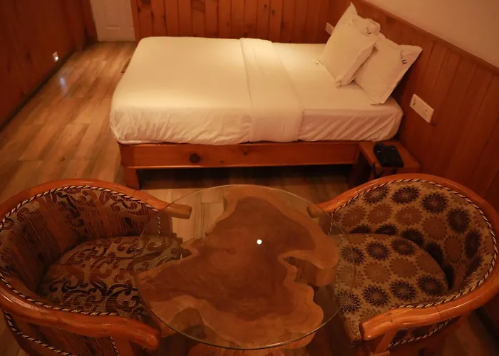 The Woodlands Residency- Unmarried And Stag Groups Not Allowed