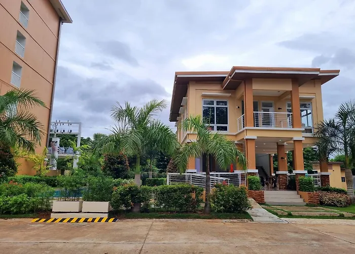 Studio Deluxe With Balcony, Swimming Pool And Gym In Puerto Princesa, Palawan