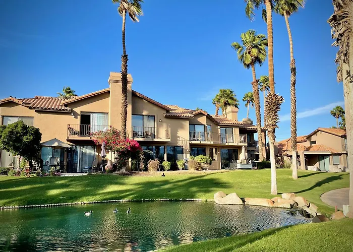 The View! Palm Desert Country Club Villa