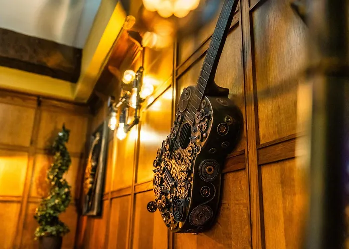 Boars Head Hotel
