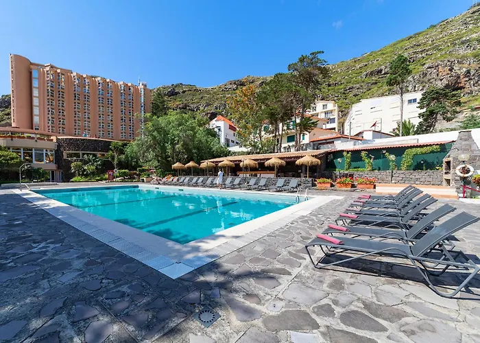 Baia Madeira Hotel
