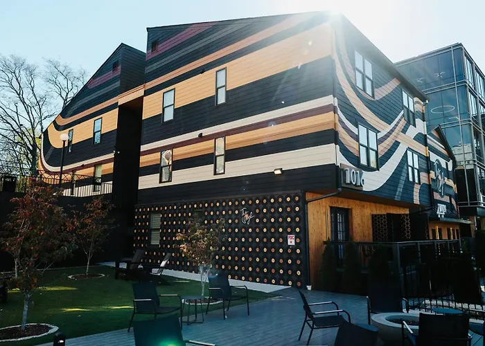The Vinyl At Music Row - 1 Bedroom Apartment