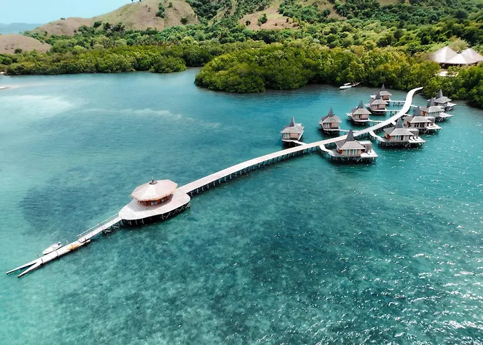 Menjaga Bay