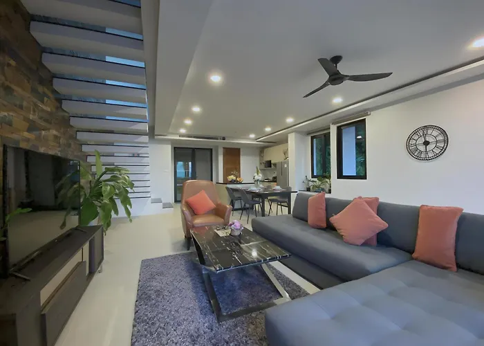 Twin Villas Seaview Kata