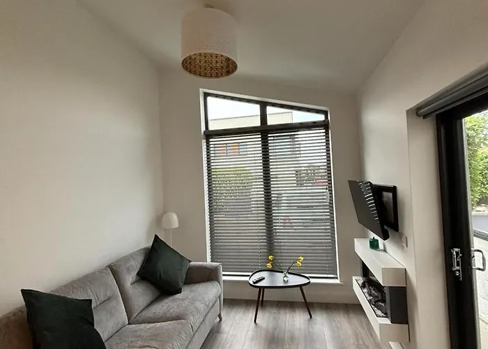 Clifden Lodge 1 Bedroom Apt