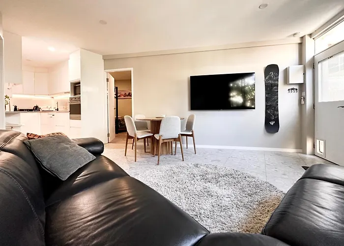 Full Circle Apartments