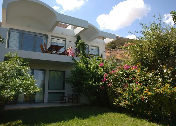 Elounda Living Residences By Ghh