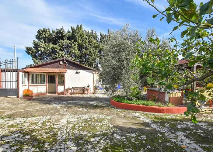 2 Bedroom Awesome Home In Altavilla Milicia