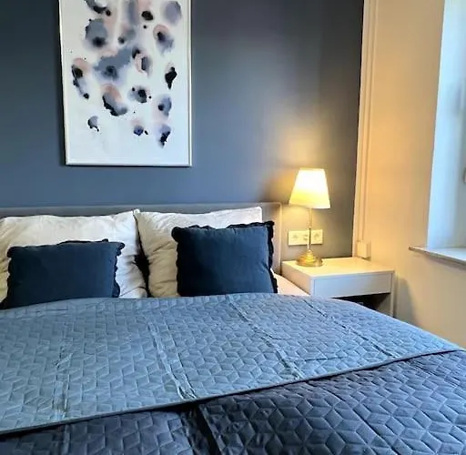 Gemuetliches Zimmer Mit Bad Und Eigenem Eingang In Altstadtvilla