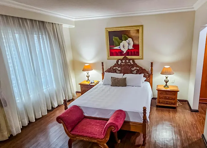 Hotel Euro Suite Campinas by Nacional Inn - Próximo ao Cambuí