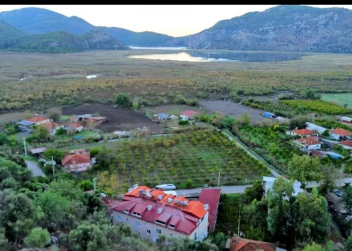 Airport Blue Eye Apartment: Convenient Dalaman Stopover