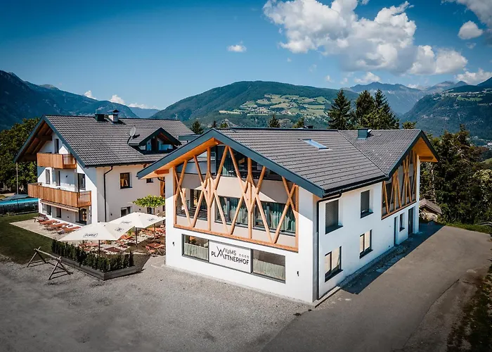 Plattnerhof Viums - Quiet Family Farm Apartments Near Brixen